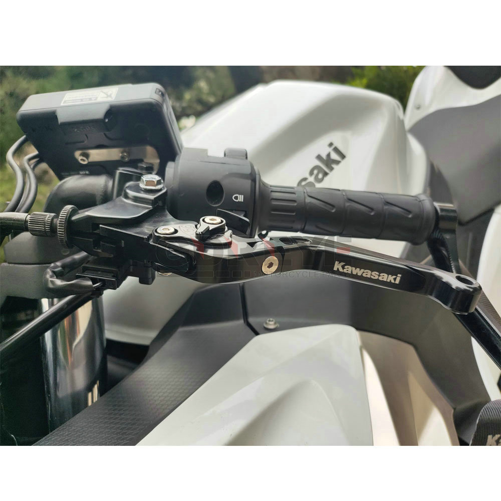 Nuovo per YAMAHA TECH MAX TMAX - I Tech Accessories recensione e prezzo