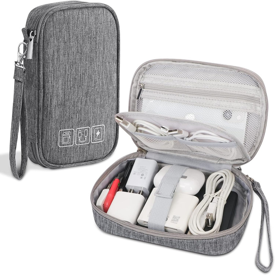 Custodia per cavi all'ingrosso - Tech Accessories Kit recensione e prezzo