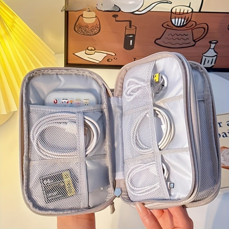 Borsa organizer da viaggio, cu - Tech Accessories Case recensione e prezzo