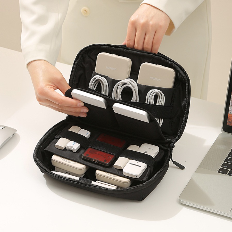 Organizer Portatile da Viaggio - Tech Accessories Travel Case recensione e prezzo